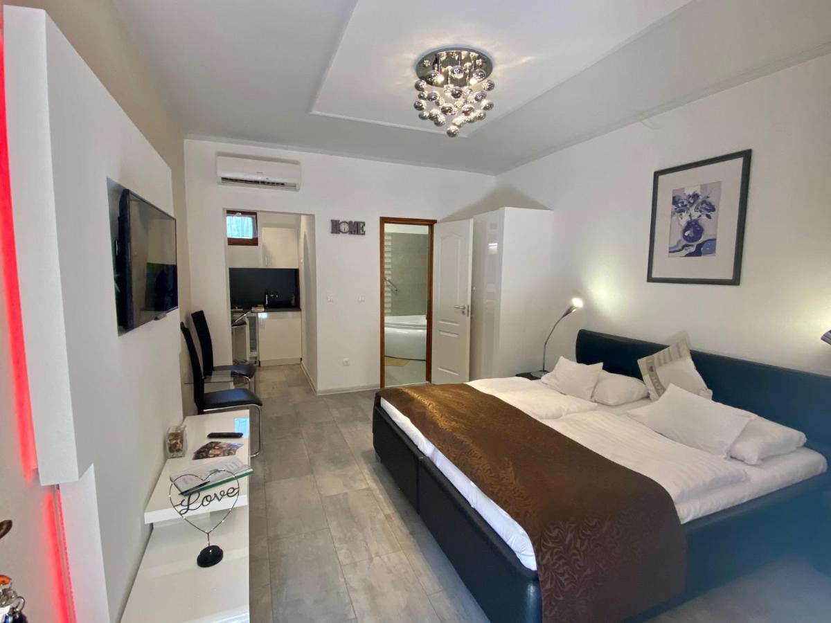 Bajor Panzio Buek-Buekfuerdo, Adults Friendly 12 Plus Exterior photo