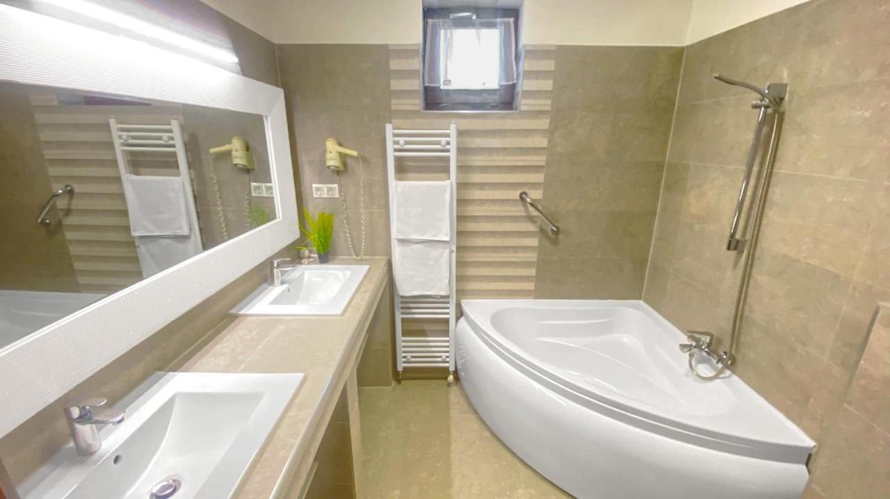 Bajor Panzio Buek-Buekfuerdo, Adults Friendly 12 Plus Exterior photo