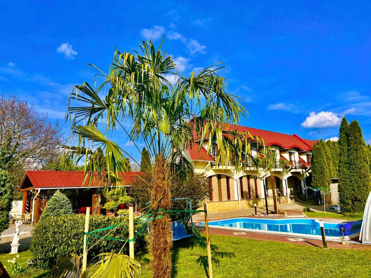 Bajor Panzio Buek-Buekfuerdo, Adults Friendly 12 Plus Exterior photo