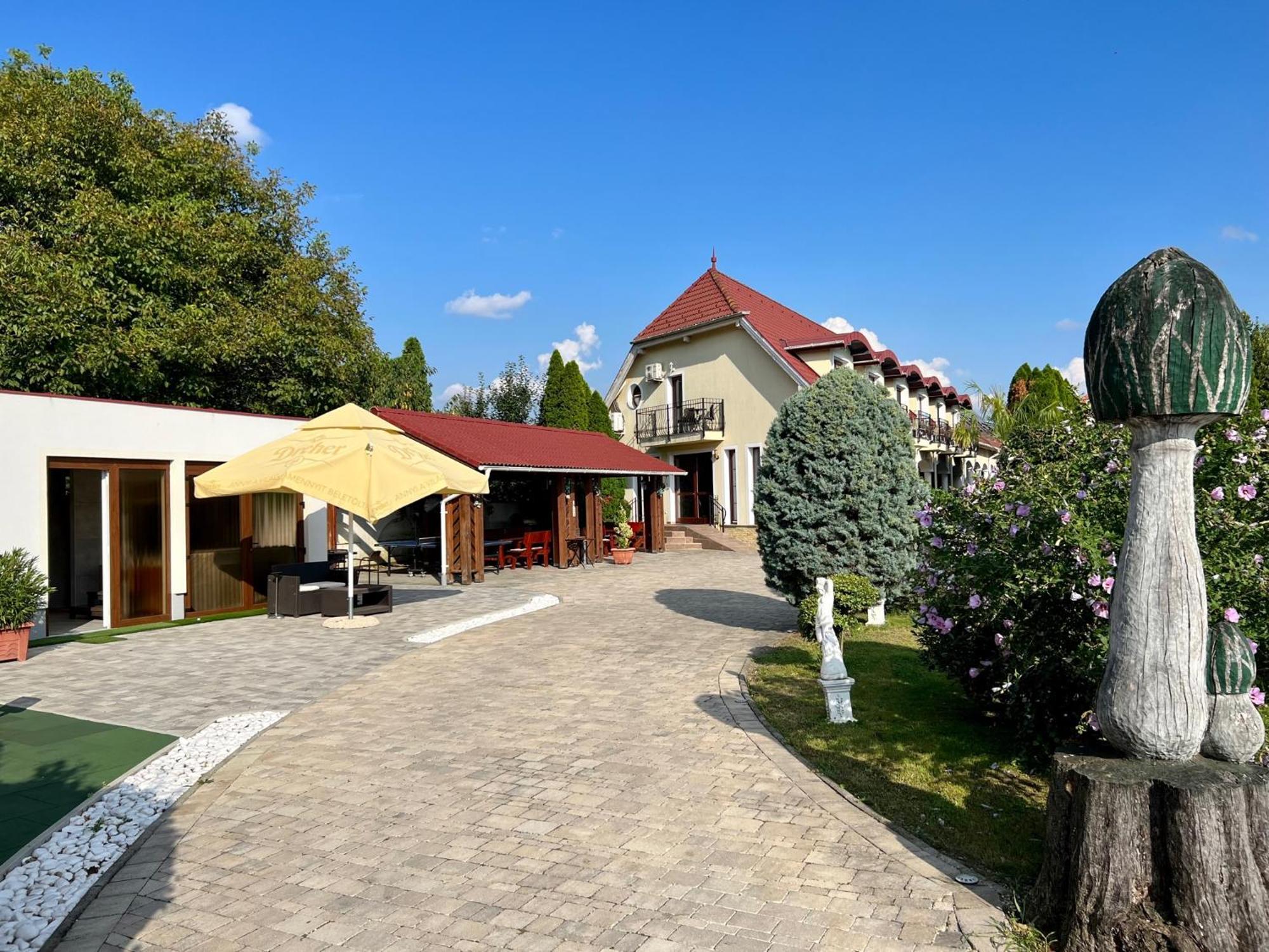 Bajor Panzio Buek-Buekfuerdo, Adults Friendly 12 Plus Exterior photo