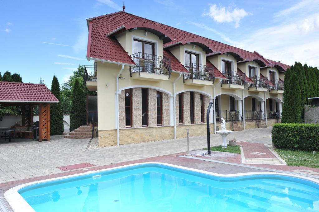 Bajor Panzio Buek-Buekfuerdo, Adults Friendly 12 Plus Exterior photo