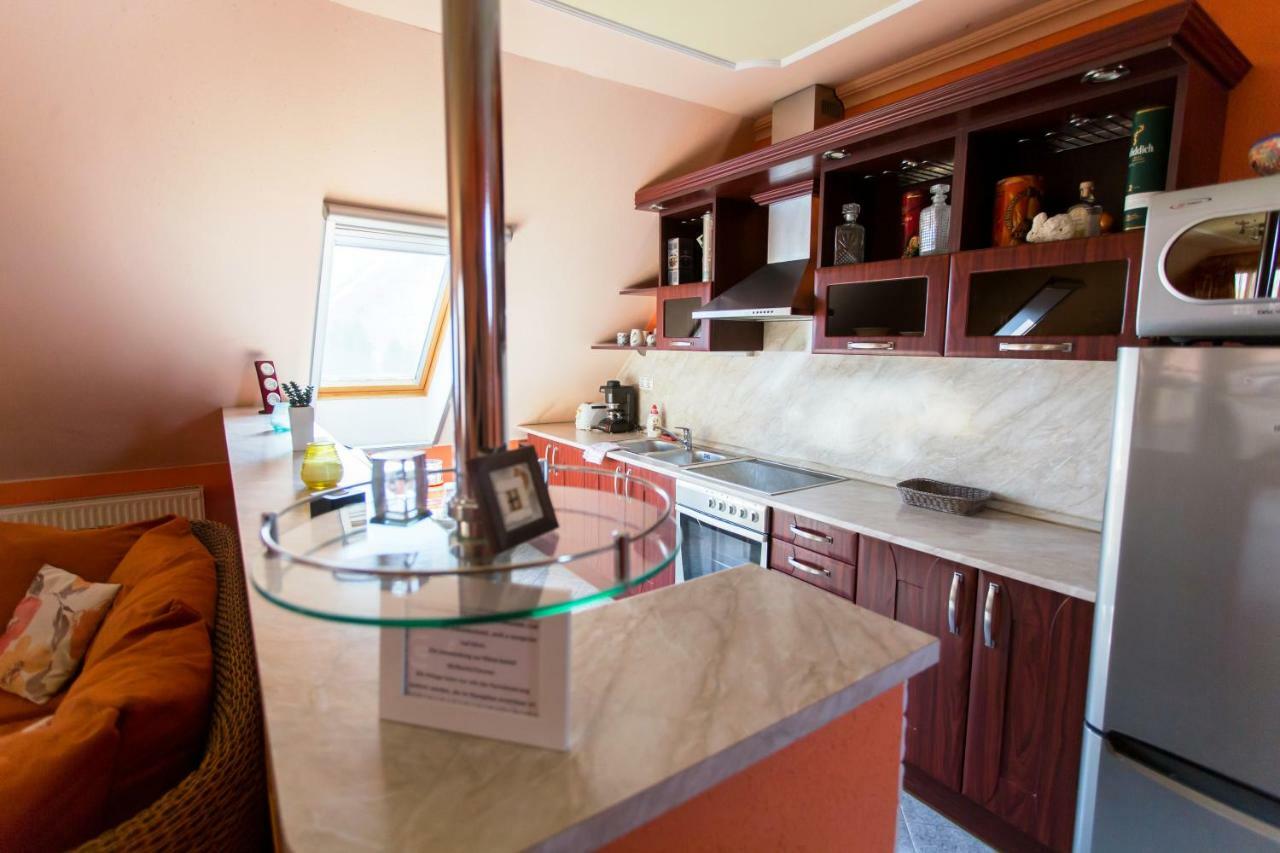 Bajor Panzio Buek-Buekfuerdo, Adults Friendly 12 Plus Exterior photo