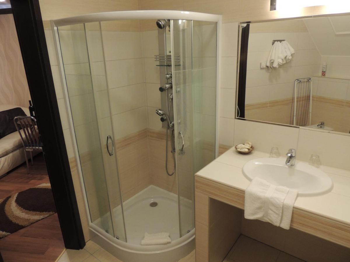 Bajor Panzio Buek-Buekfuerdo, Adults Friendly 12 Plus Exterior photo